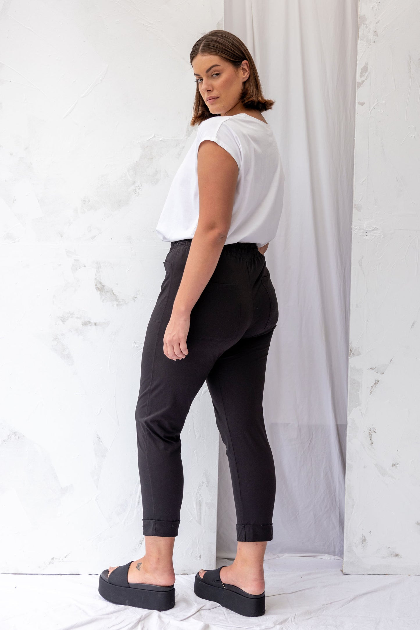 Recreate Travel Pants In Black - Size XL