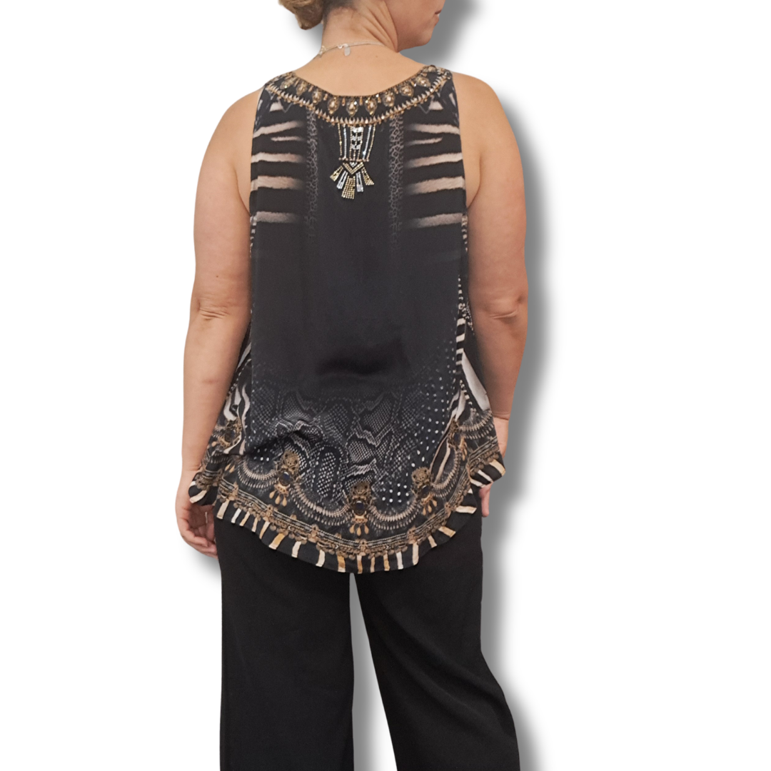 Camilla - Quechua King Tank Top - Side View M - Back View