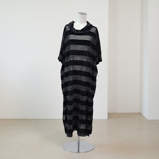 Deeanne Hobbs - Primative Dress - Size 16 - Front