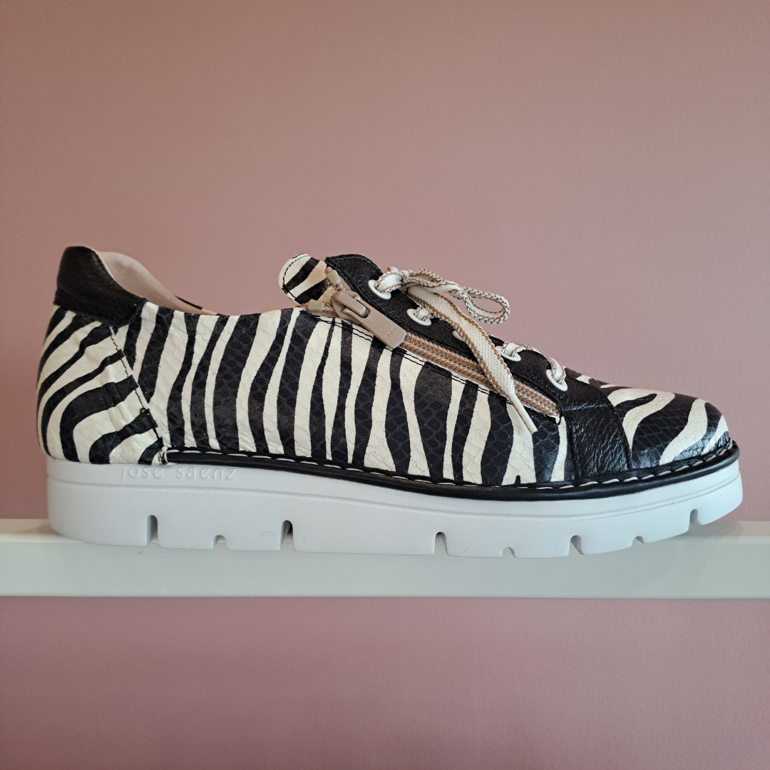 Jose Saenz For Neo - Zebra Favourite Sneakers - Size 41/10 - Side