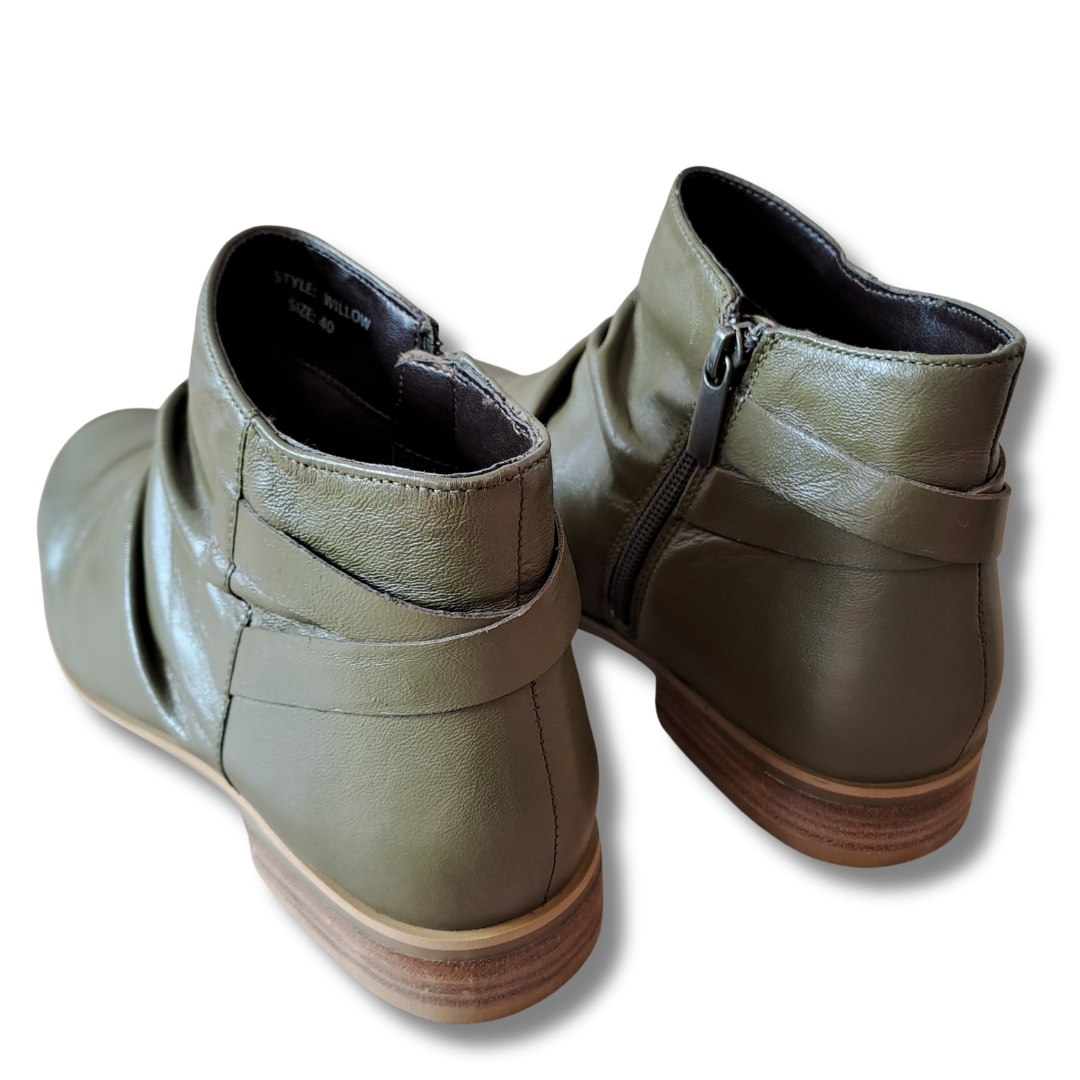 Le Sansa - Willow Olive Boots - Strap Detail