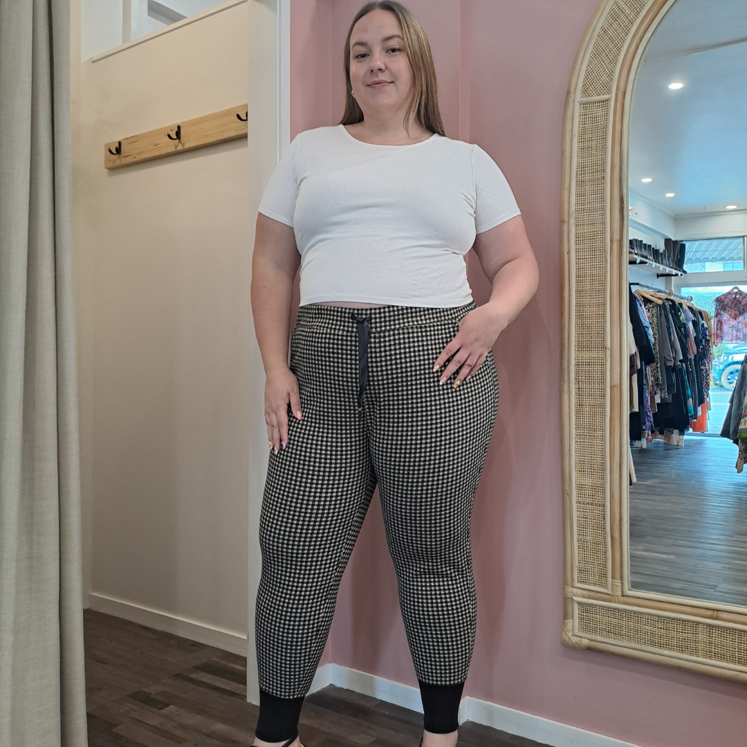 Lemontree - Houndstooth Pant - Size 20