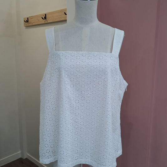 Max - Broderie Anglaise Cami - Size 18