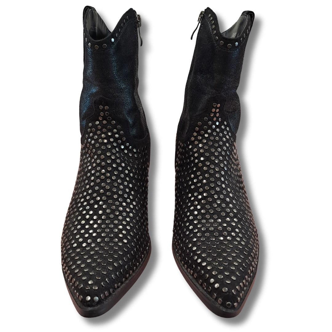 Minx - Studmuffin Boots - Upper View