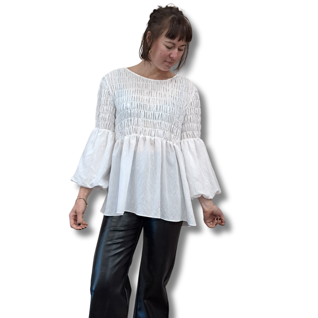 Moochi - Captive Top - Size 10 - Front