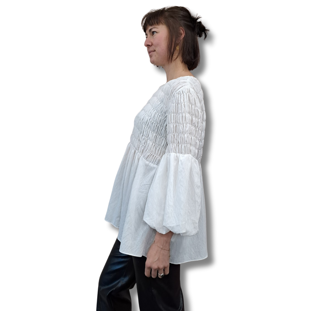 Moochi - Captive Top - Size 10 - Side