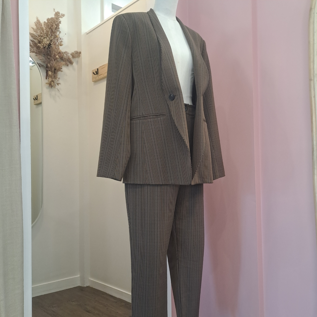 Moochi - Slided Blazer - Size 12 -Set