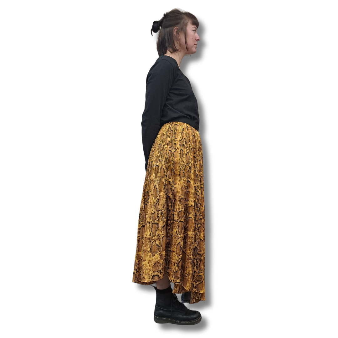 Moochi - Wonder Skirt - Size 10 - Side