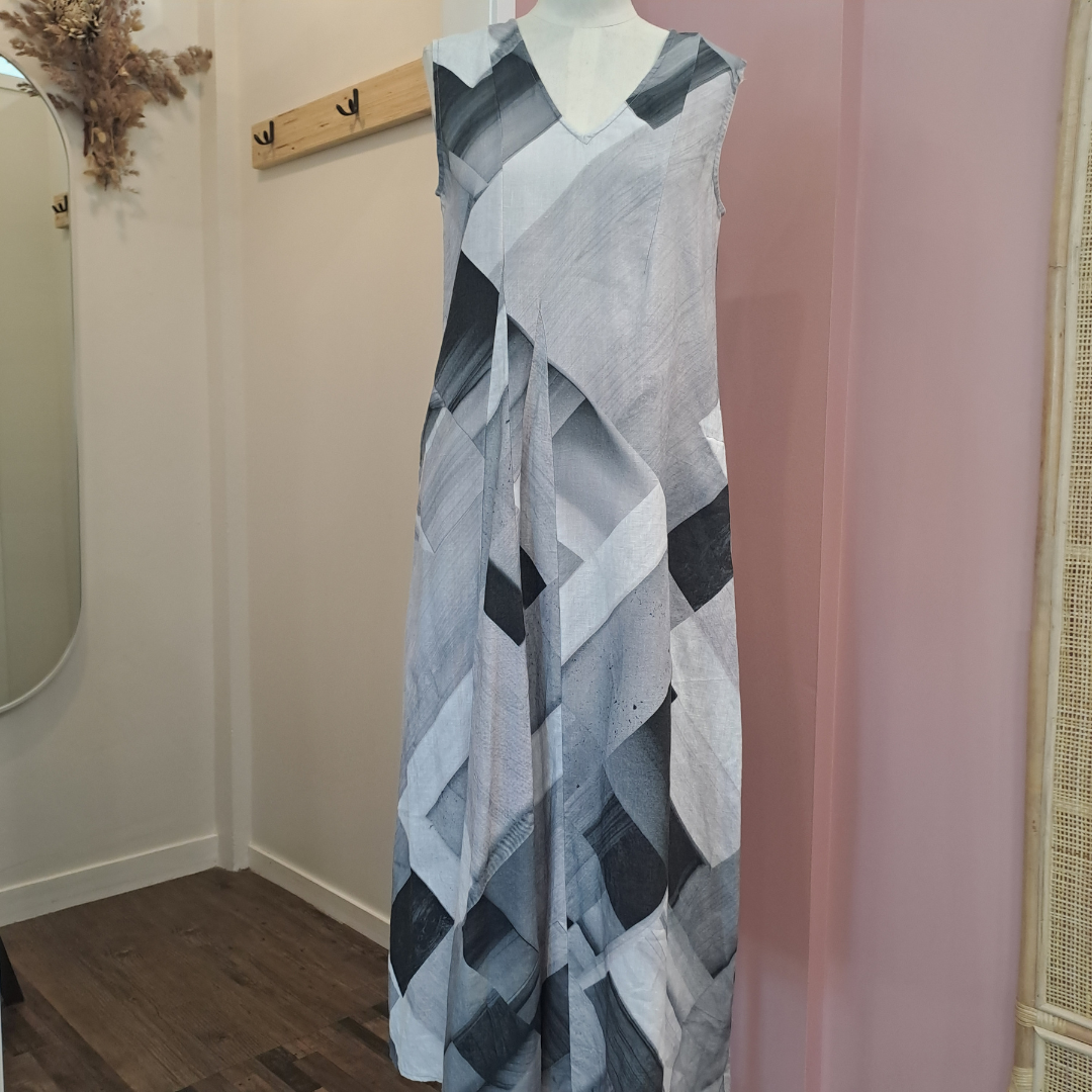 Neris - Sphere Dress