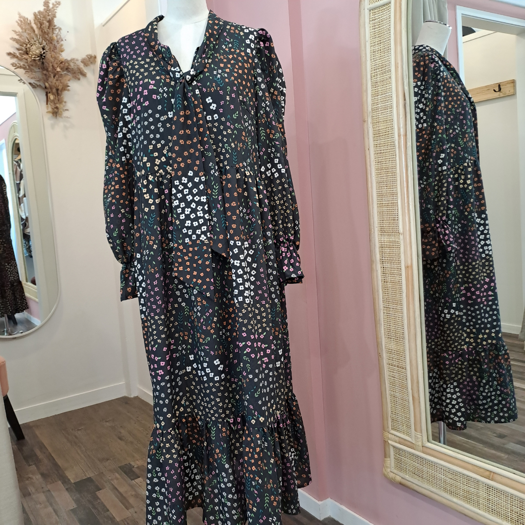 Never Fully Dressed - Floral Garden Maxi Dress