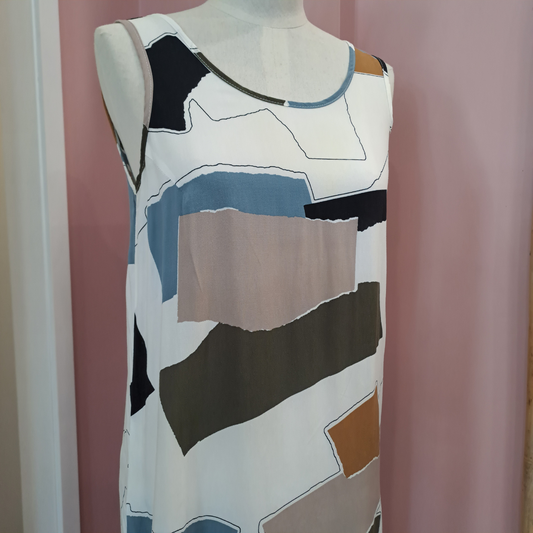 Nyne - Printed Shift Dress