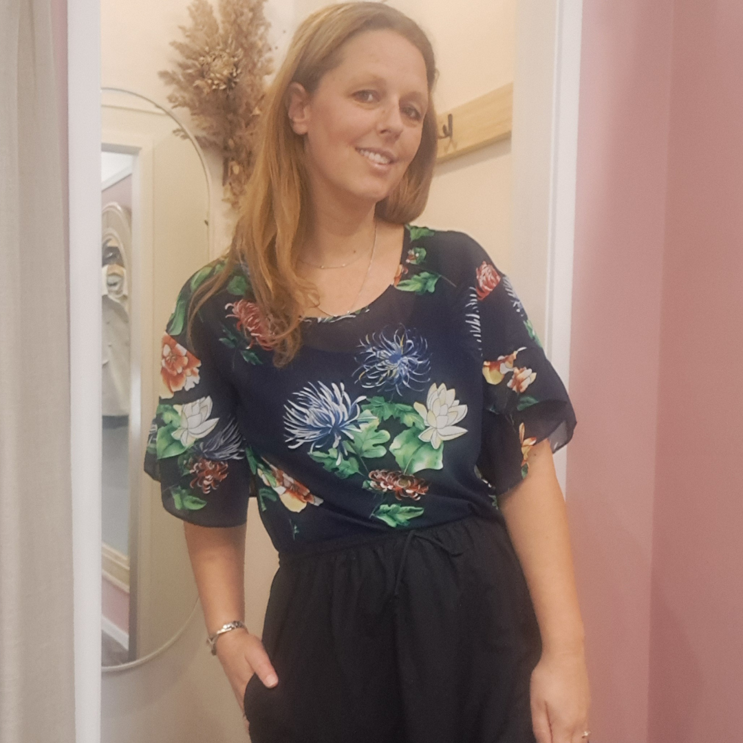 Tuesday Label - Navy Floral Top - Size M