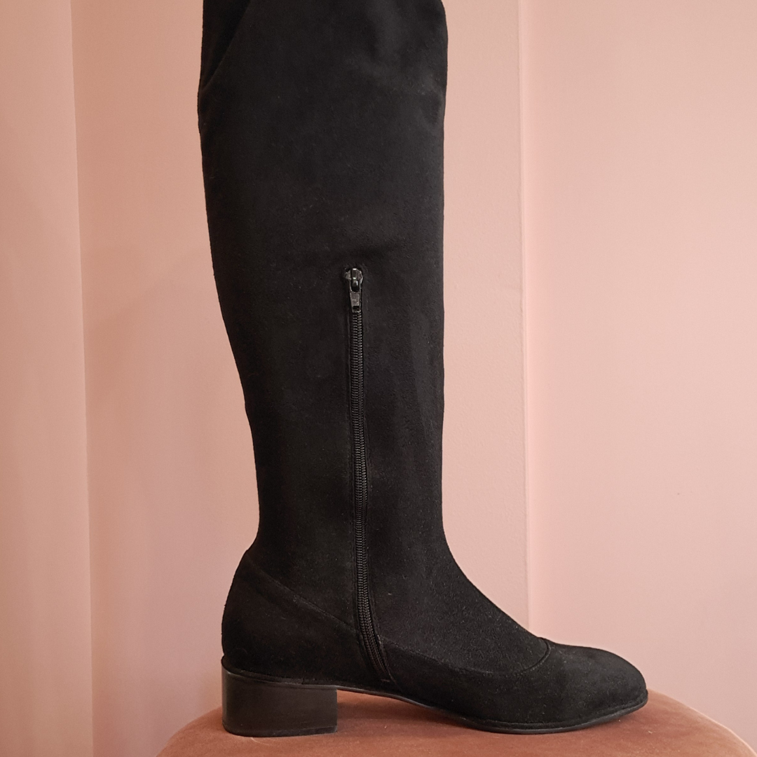 Isabella Anselmi - Esquire Black Velvet Boots - 41/10
