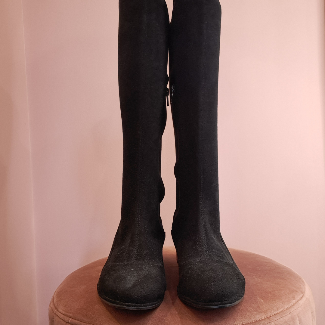 Isabella Anselmi - Esquire Black Velvet Boots - 41/10
