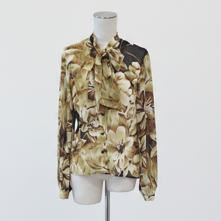 World - Yazoo Shirt - Size M