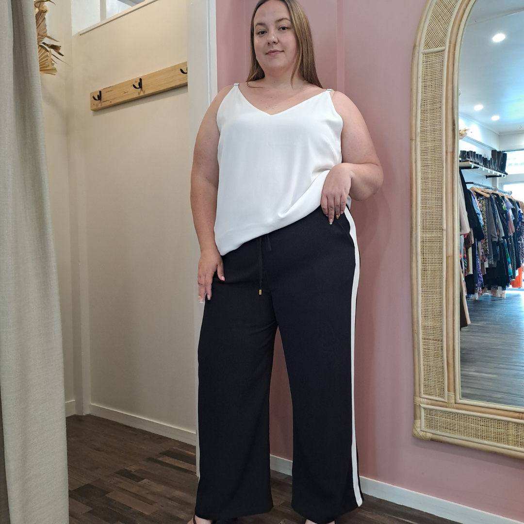 City Chic - Lilia Pant - Size 18 - BNWT