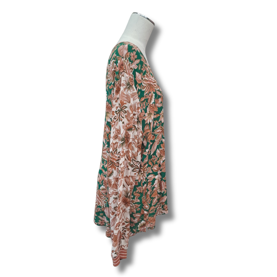 Classified with Love - Green Floral Top - Size XL - Side
