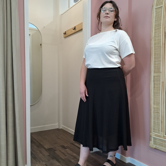 Country Road - Black Panel Skirt - Size 16