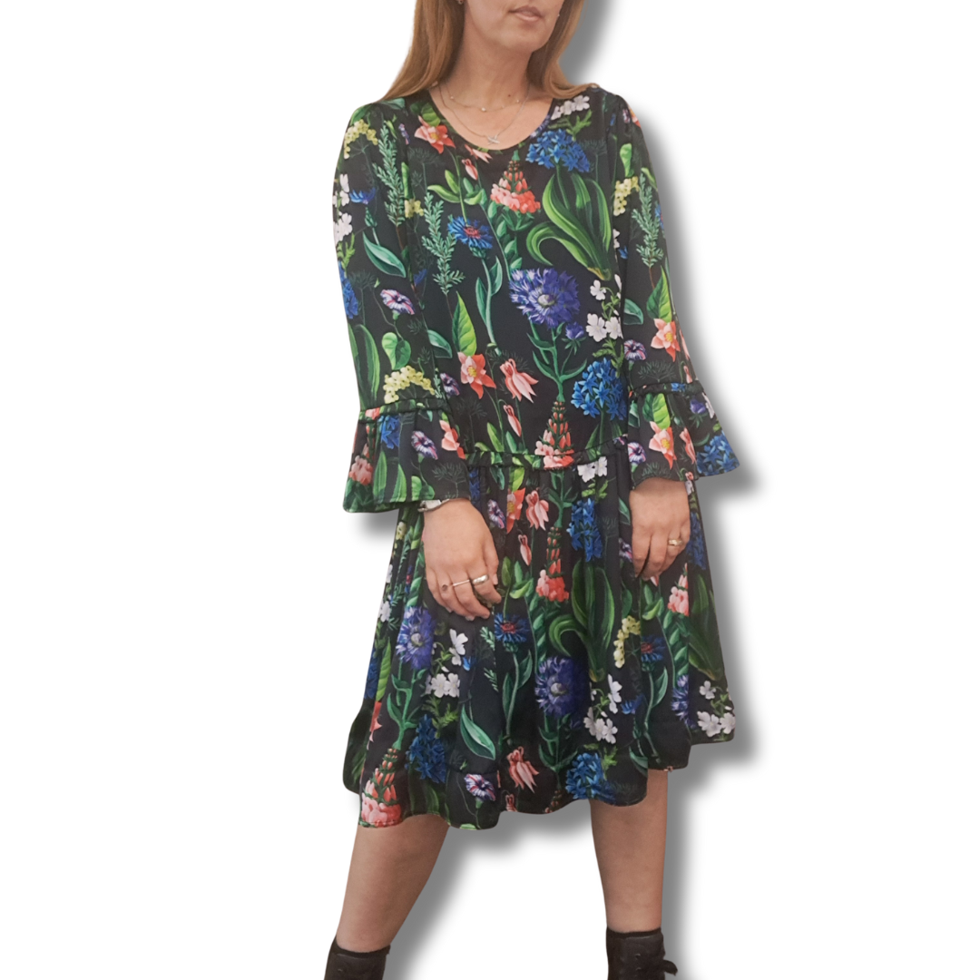 Curate - Sir Flounealot Dress - Size M - Front