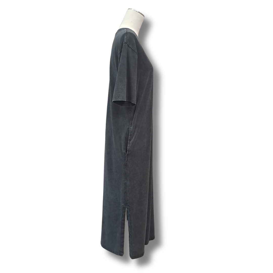 D-Luxe Basics - Maxi Tee Dress - Size S - Side