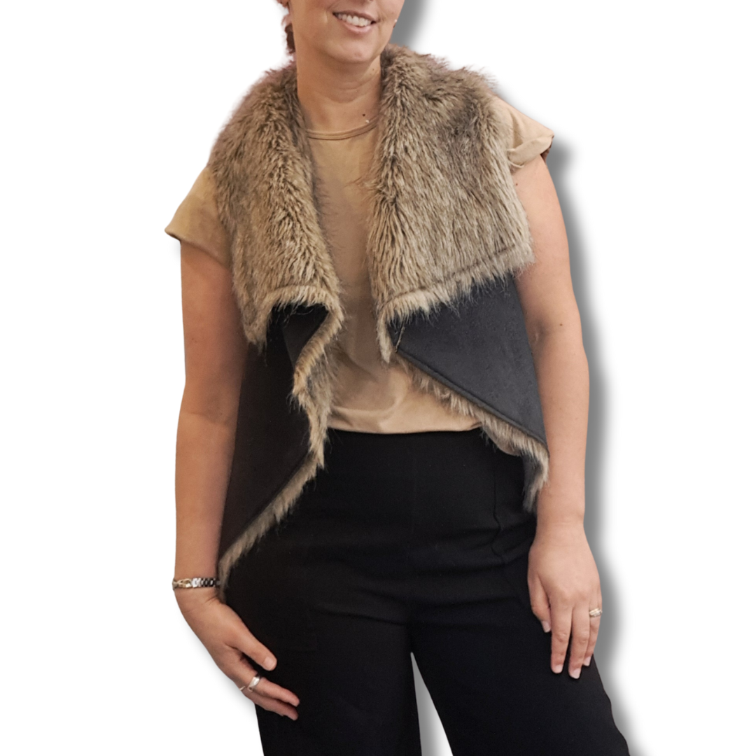 Decjuba - Faux Fur Vest - Front View