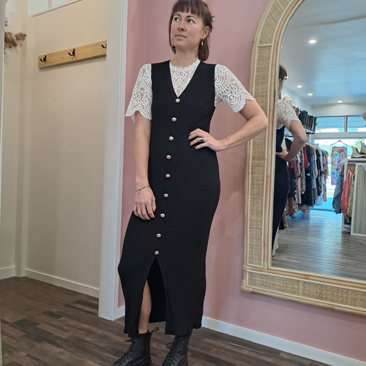 Decjuba - Olivia Button Front Knit Dress 