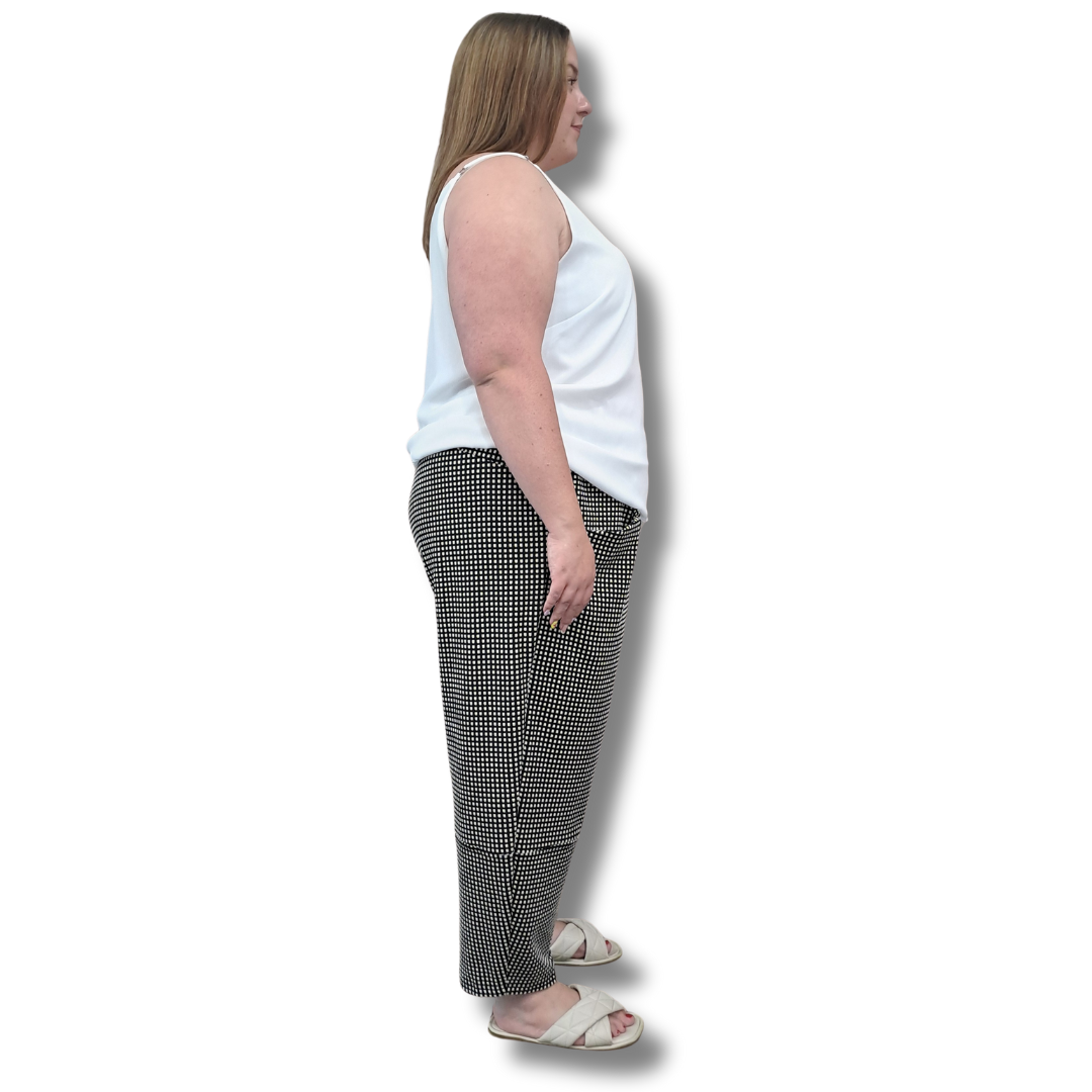 Deeanne Hobbs - Black White Print Pant - Size 4XL - Side