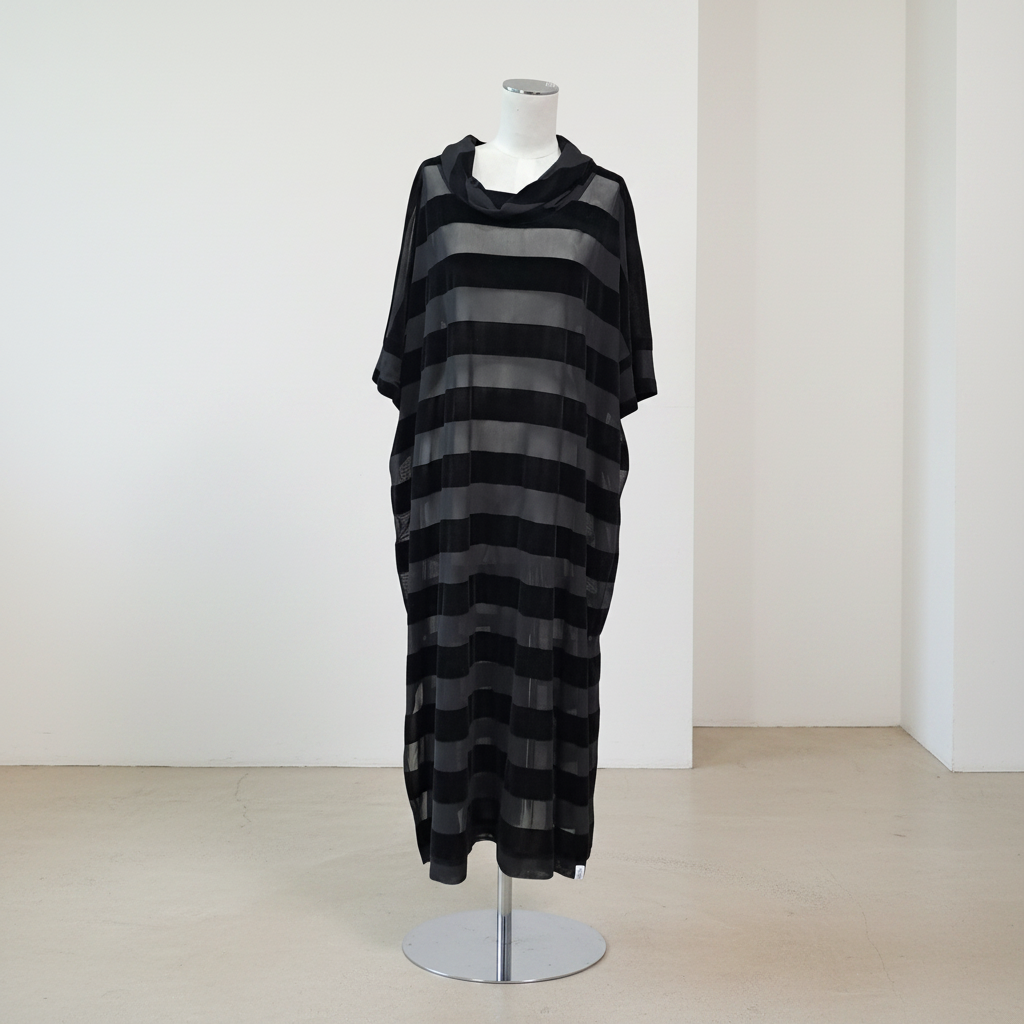 Deeanne Hobbs - Primative Dress - Size 16 - Front