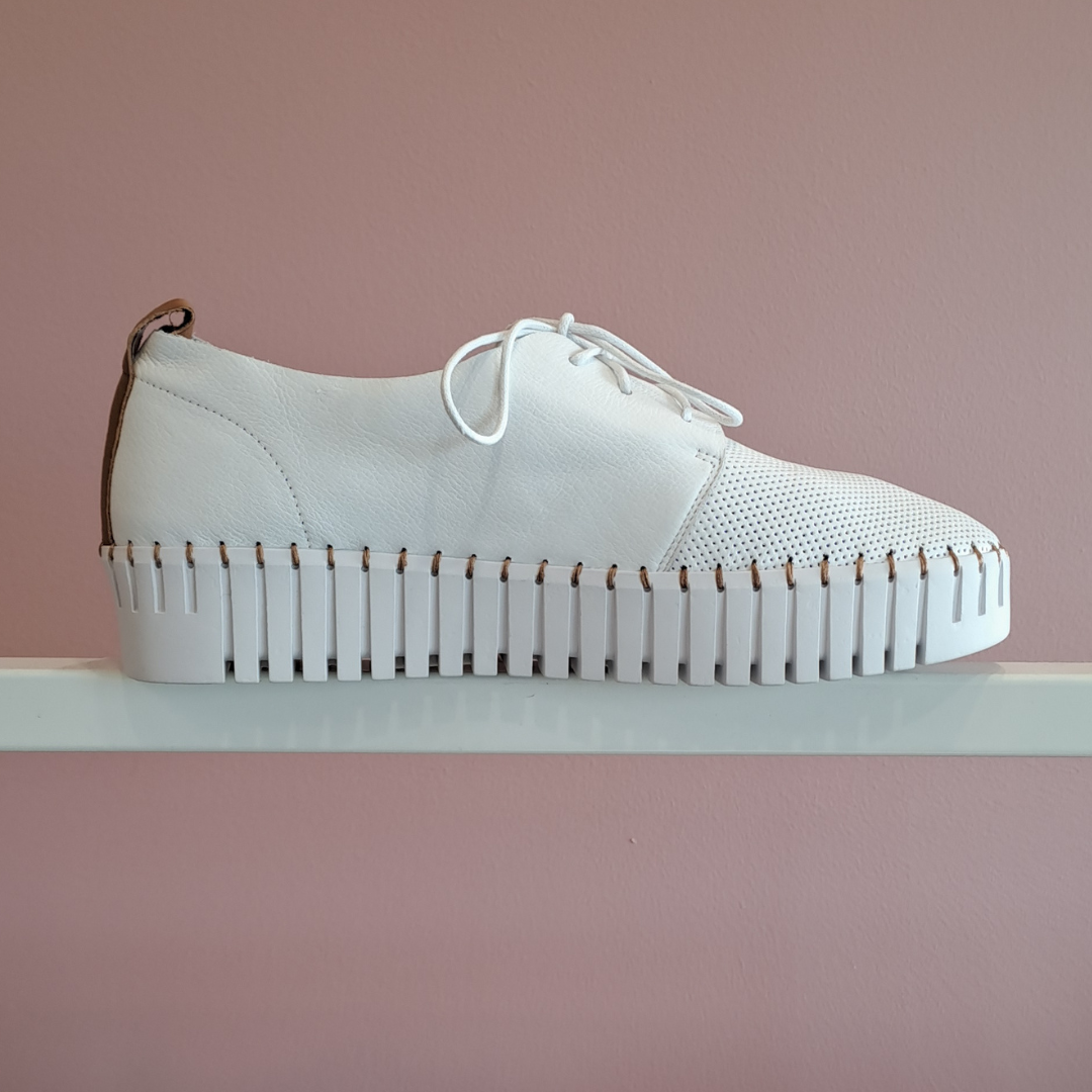 Django & Juliette - Batu Shoe - Side View