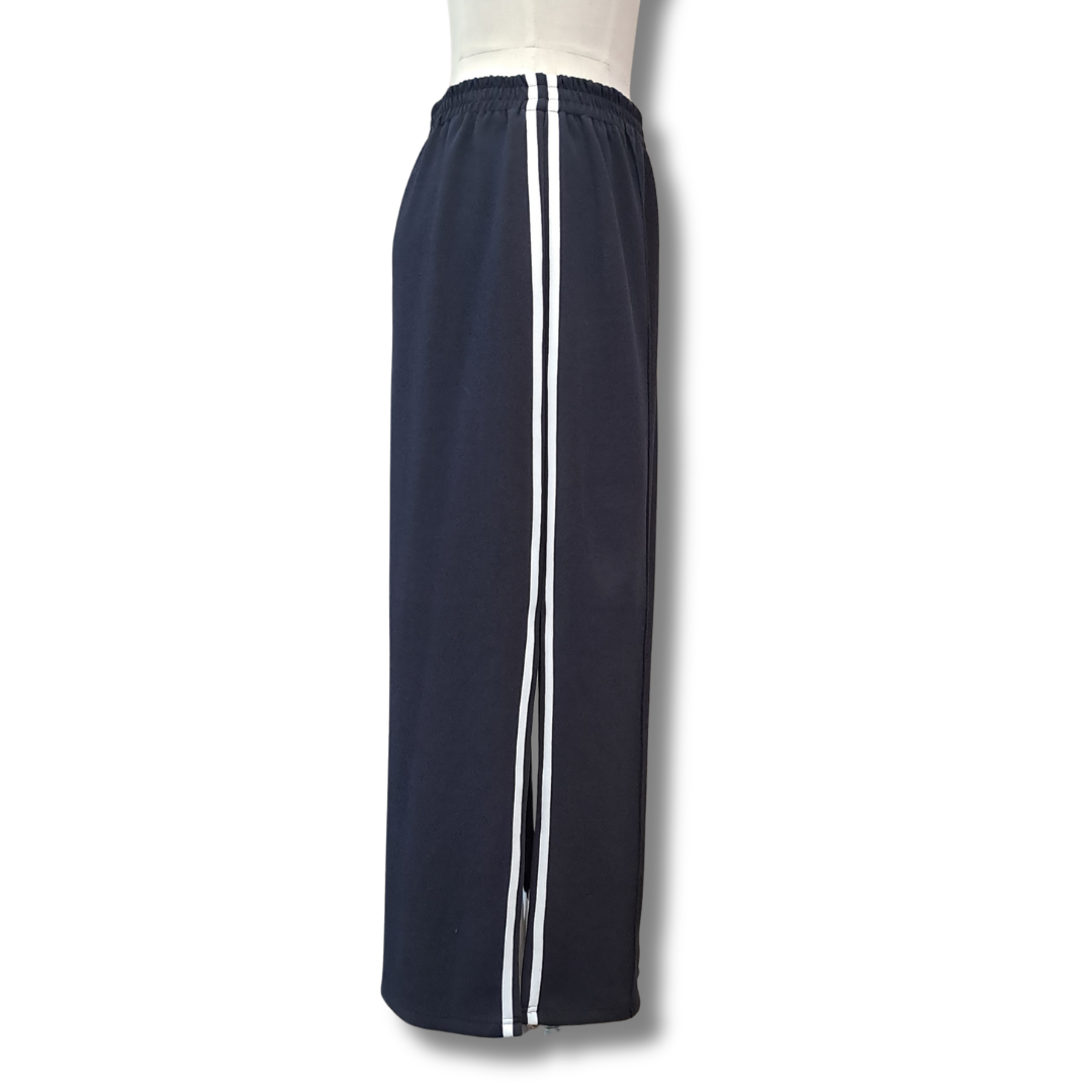 Feather + Noise - Noah Skirt - Size 12 - Side