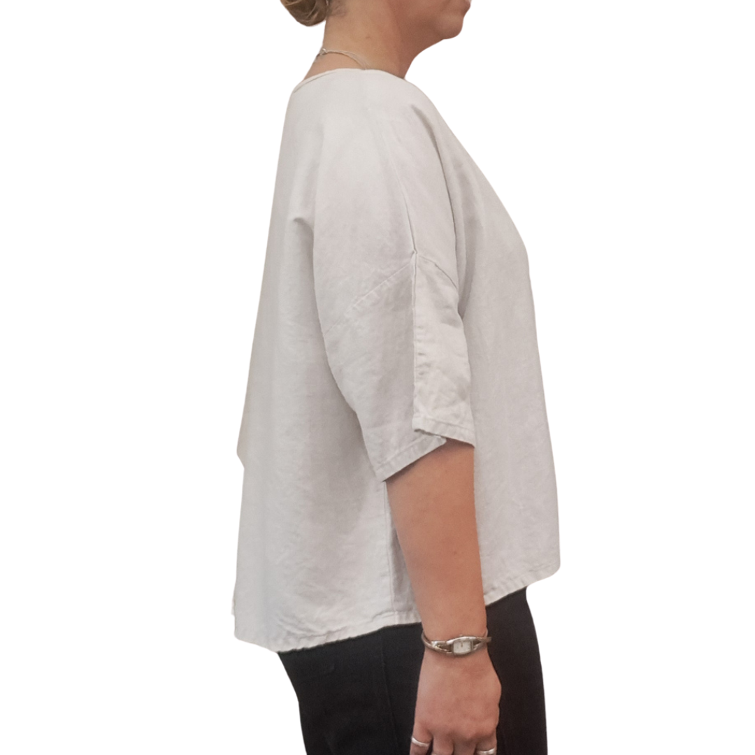 Harrie & Sam - Linen Top - One Size - Side
