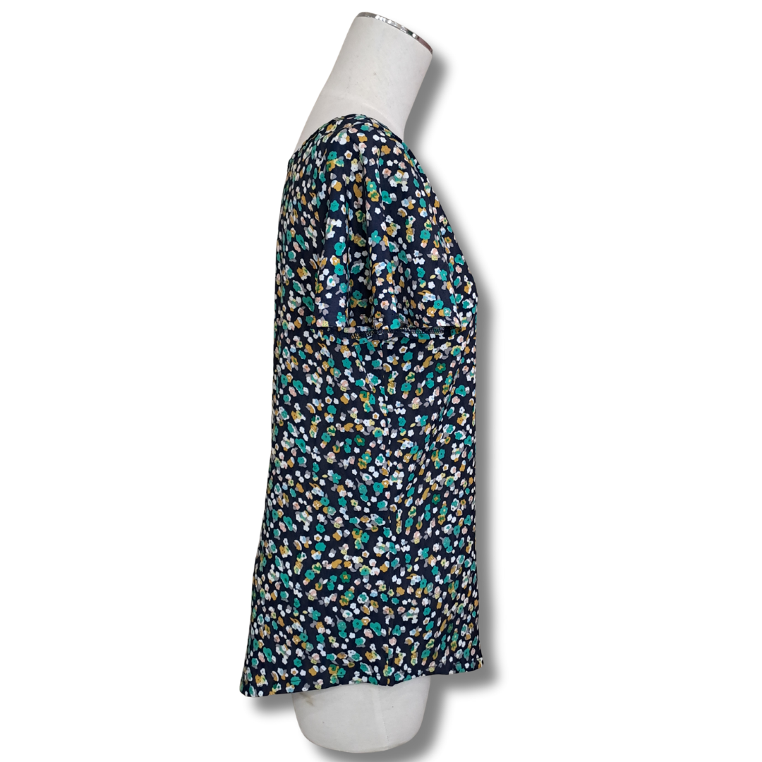 Kilt - Floral Reversible Top - Side View