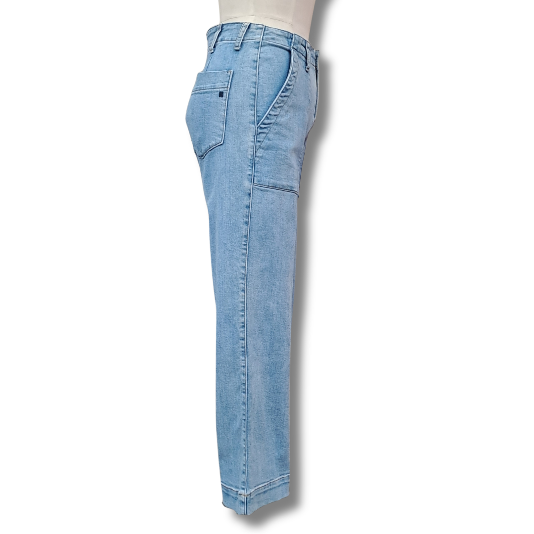 Kireina - Wide Leg Jean - Side View