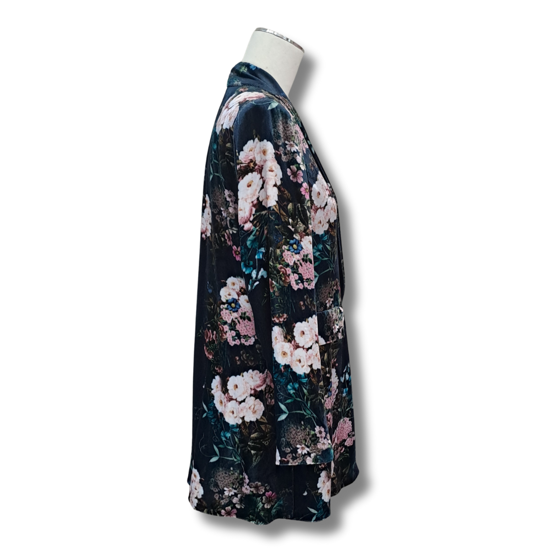 Loobies Story - Femme Fatale Coat - Size 10 - Side