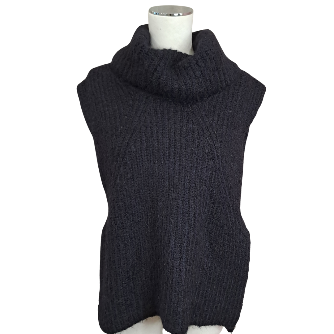 Marco Polo - Roll Neck Vest - Size XS - Front View