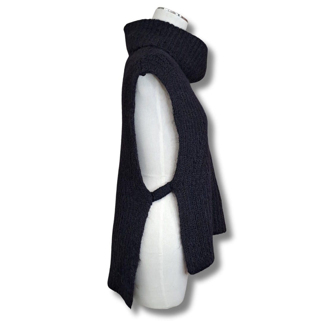 Marco Polo - Roll Neck Vest - Size XS - Side View