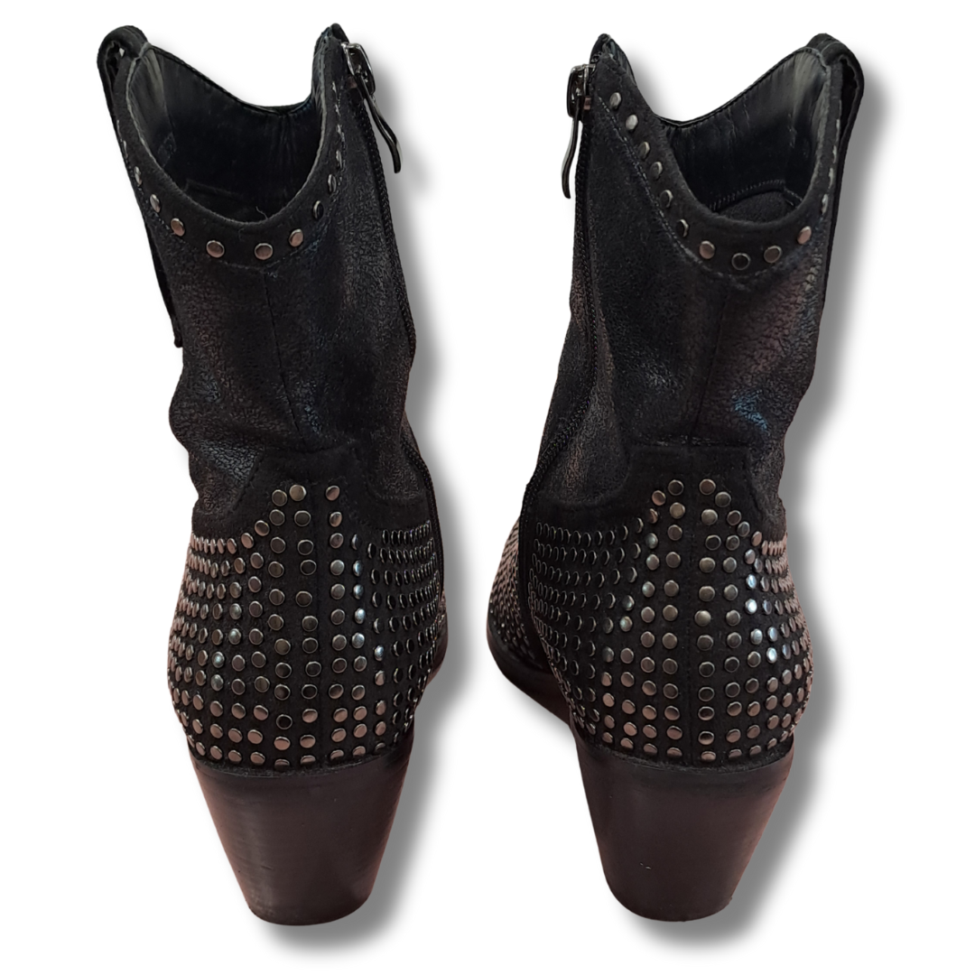 Minx - Studmuffin Boots - Back View