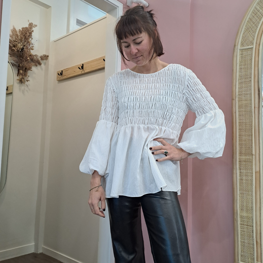 Moochi - Captive Top - Size 10