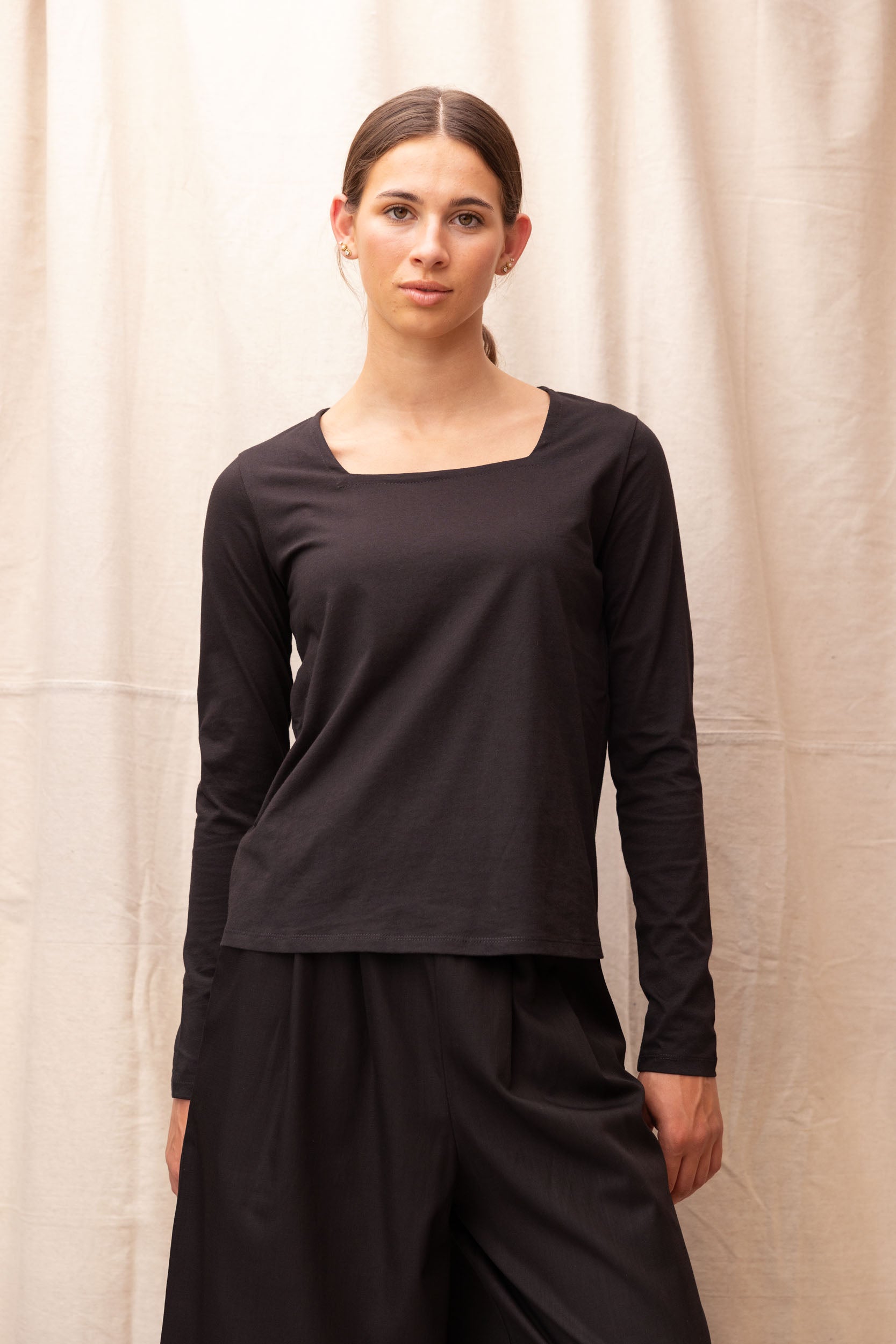 ReCreate - Monday Top
