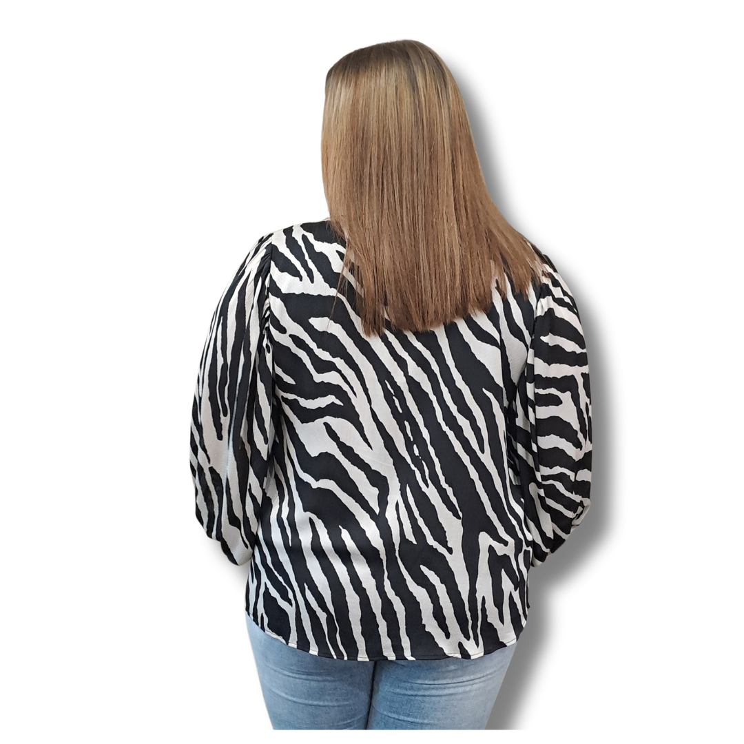 Stella Royal - B/W Animal Print Blouse - Size 3 (20) - Back