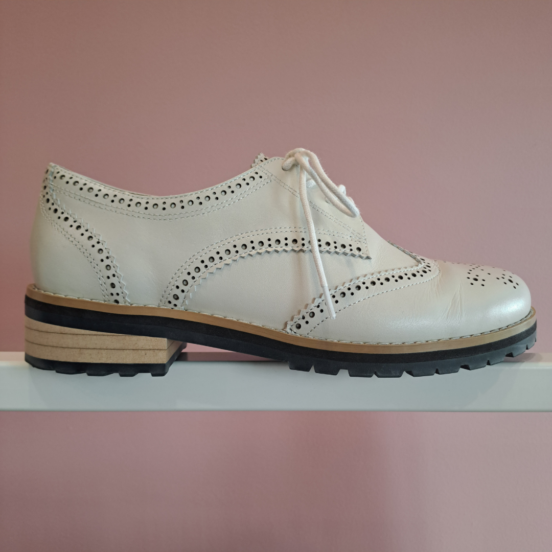 Sylvester - Ivory Cream Leather Brogues - Side