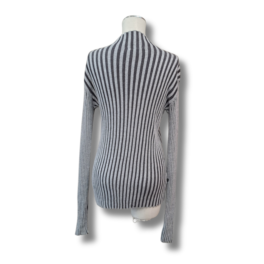 Thing Thing - Turtle Neck - Size 10 - BNWT - Back