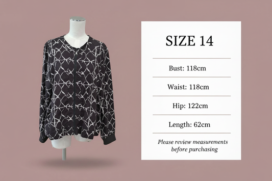 Size chart - Bust: 118cm, Waist: 118cm, Hip: 122cm, Length: 62cm